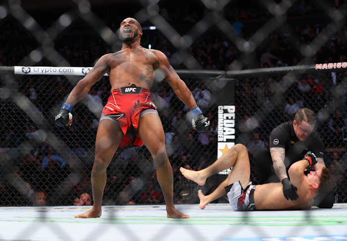 Bobby Green (l.) and Nasrat Haqparast (not pictured) will open Saturday's UFC 271 card.