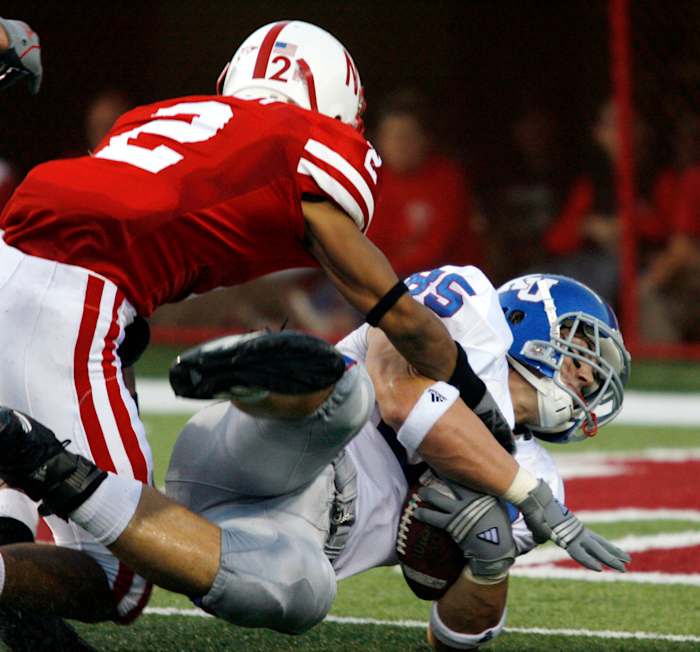 2006 Nebraska-Kansas football 2Q1 USATSI_2187126 Cortney Grixby