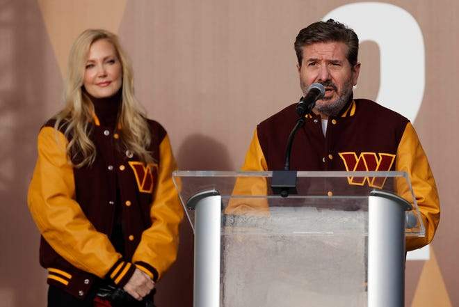 snyder mr mrs jackets