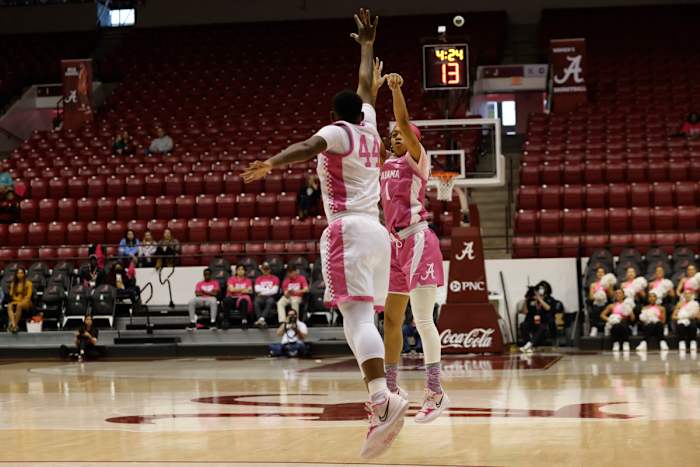 021322_WBB_AbramsMe_Kentucky_JH53_1