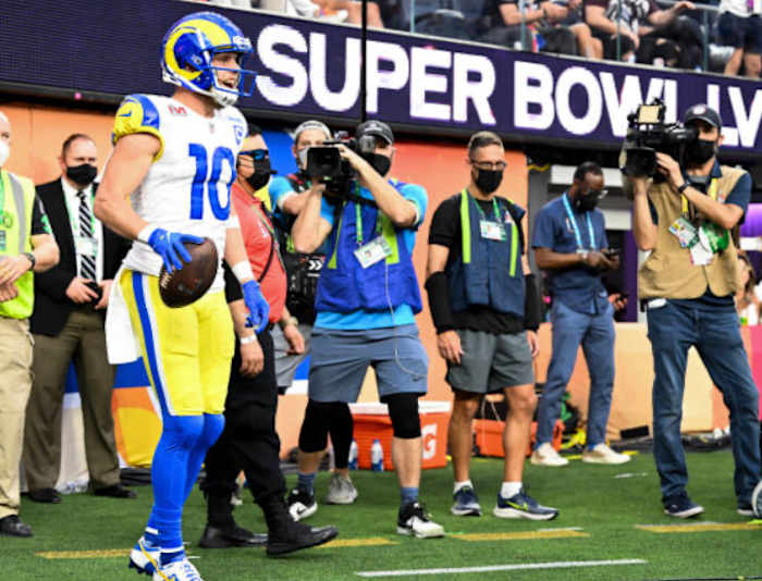 8934F05B-3B6B-4B42-9F70-A87BC874967A