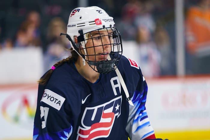 hilary-knight