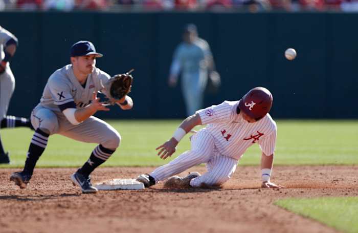 021922_MBA_HamiterWi_Xavier_OH0075