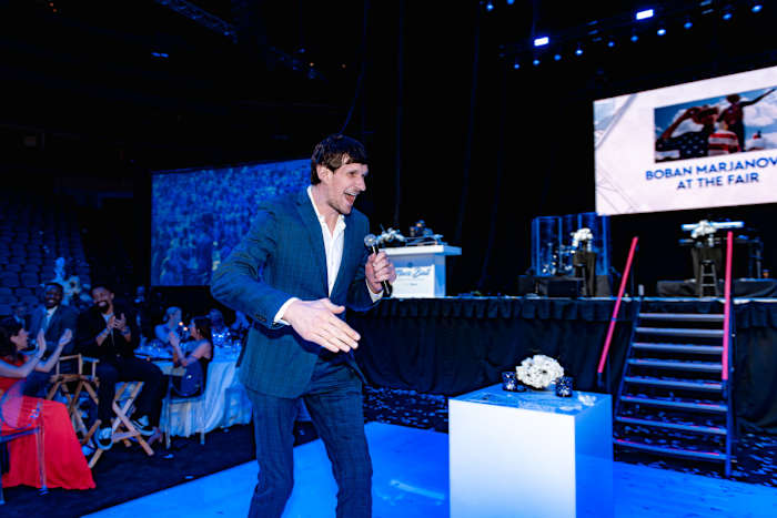 RH-March4-MavsBall-4771