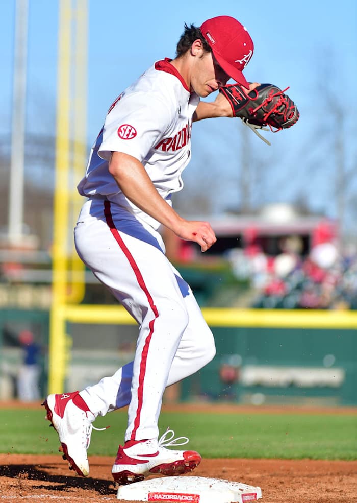031022-Austin Ledbetter-UIC-2-ua-2