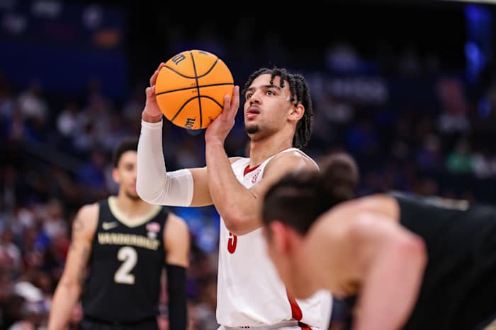 3102022 Jaden Shackelford shoots free throws_AlabamavsVanderbilt_JT002616