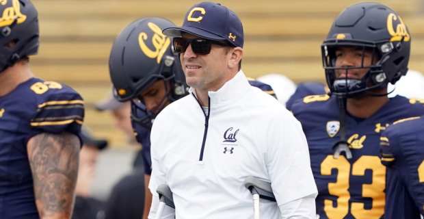 Cal Golden Bears head coach Justin Wilcox with his team before a college football game.