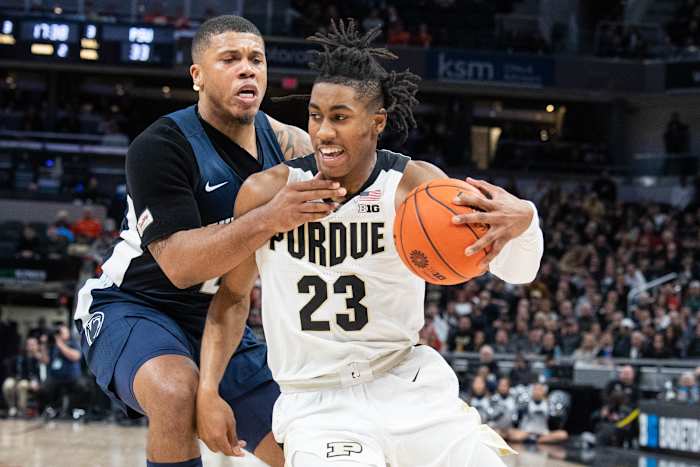 Jaden Ivey gets pressured by Myles Dread in Purdue's game against Penn State.