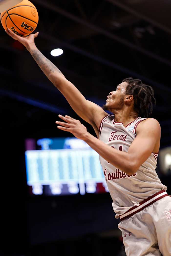 Mar 15, 2022; Dayton, OH, USA;Texas Southern Tigers forward John Walker III (24) goes to the basket in the first half against the Texas A&M-CC Islanders during the First Four of the 2022 NCAA Tournament at UD Arena. Mandatory Credit: Rick Osentoski-USA TODAY Sports
