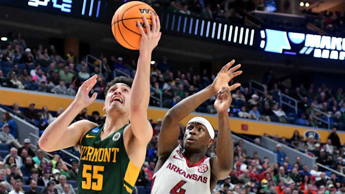 Davonte Davis-Vermont-NCAA