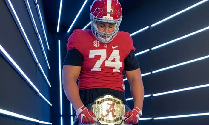 DA8C6C83-A4C2-4C32-9BE2-1BECE25C2136