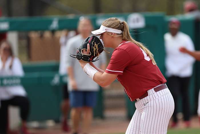 Alabama softball starting pitcher Lexi Kilfoyl