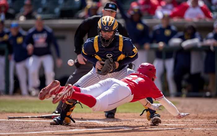 Luke Sartori baseball vs Michigan 2022.03.26 by Dillon Galloway