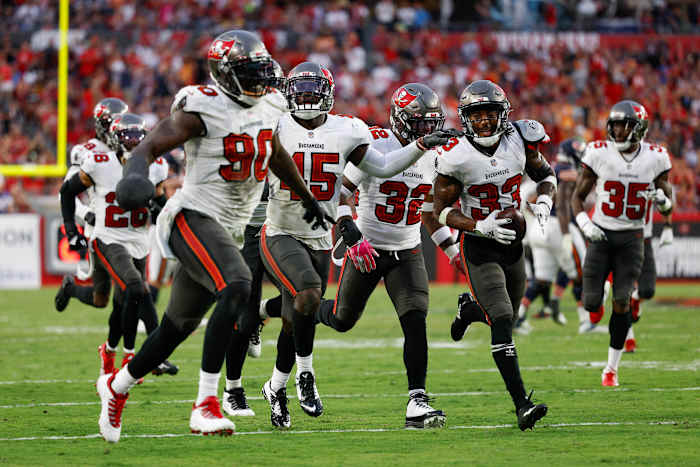 Tampa Bay Buccaneers safety Jordan Whitehead celebrates interception
