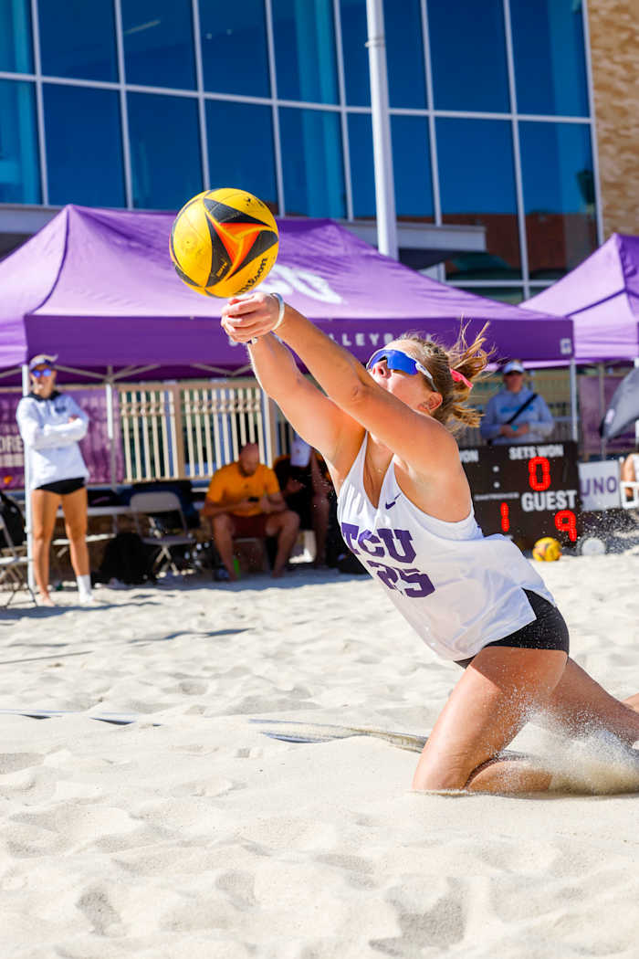 Twitter: @TCUBeachVB