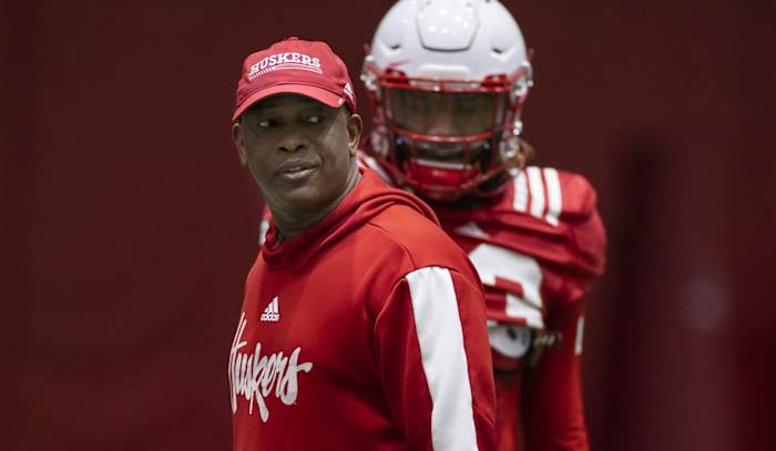 Mickey Joseph spring practice 2022.03.30