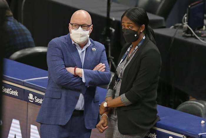 New Orleans Pelicans executive vice president of basketball operations David Griffin talks to Pelicans vice president of basketball operations & team development Swin Cash