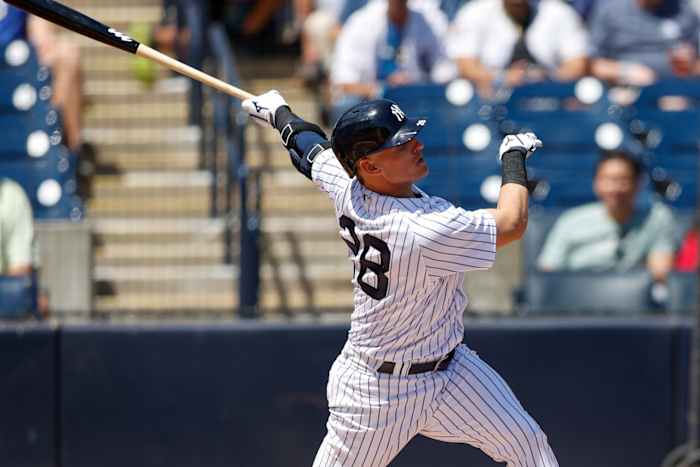 Yankees 3B Josh Donaldson hits home run