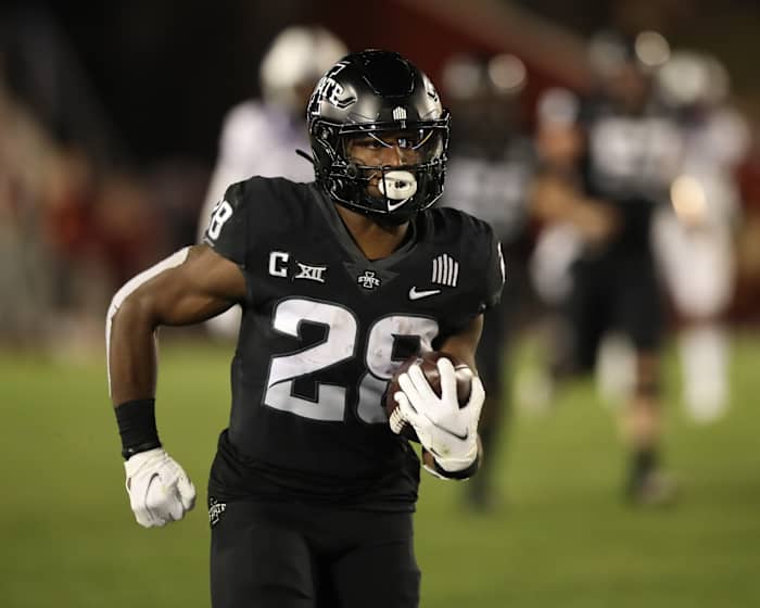 Iowa State RB Breece Hall running