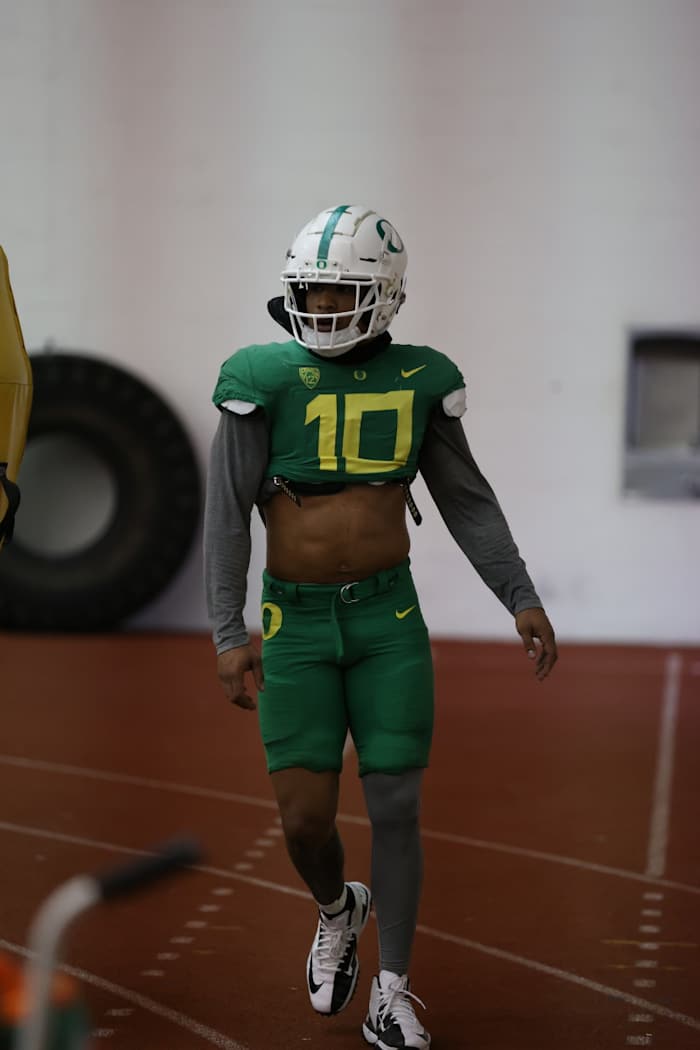 Justin Flowe Oregon Spring Practice 12 Vertical