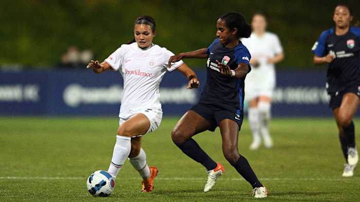 Sophia Smith and Naomi Girma are among NWSL’s rising stars