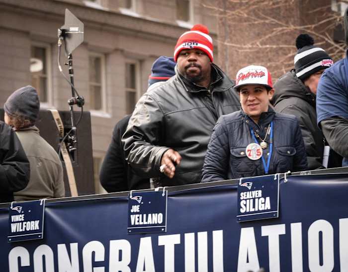 AE5F054E-E2BB-4B99-AD4E-6B287D214DE2