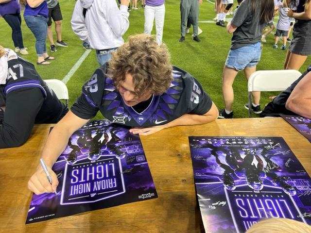 Spring Game, Luke Dodds, DE, signing autographs