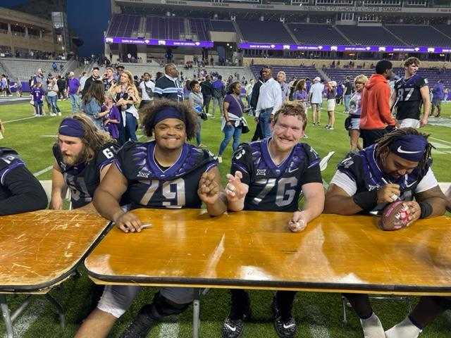 TCU Spring Football Game #79 Steve Avila_#76 Garrett Hayes_autographs