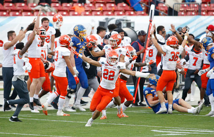 5C3B3C32-940A-48BE-BA84-2509C7312317