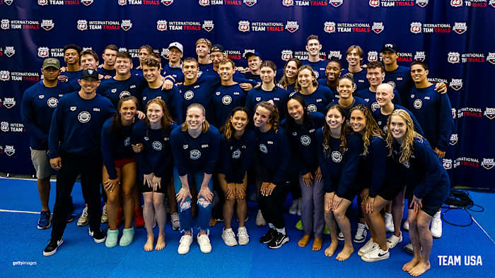 Group photo of the 2022 FINA World Swimming Roster for USA Swimming