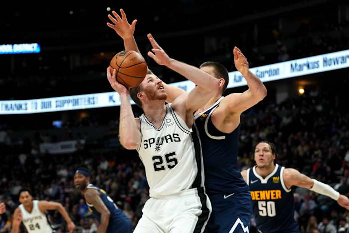 Jakob Poeltl, San Antonio Spurs