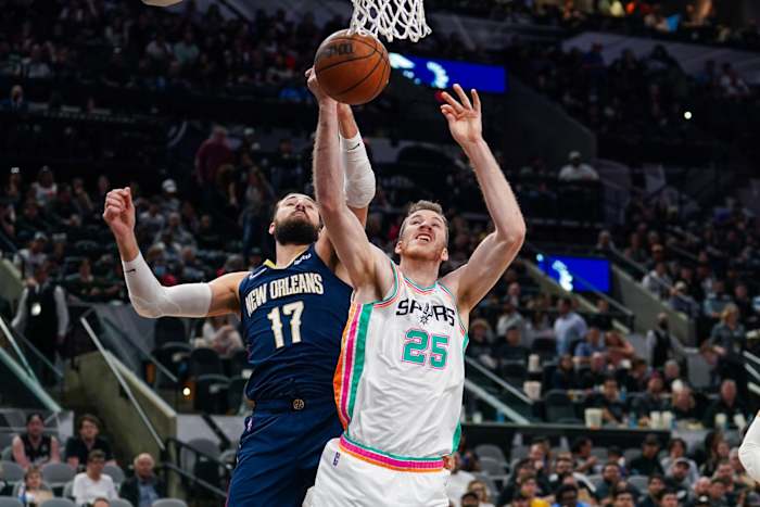 Jakob Poeltl, San Antonio Spurs