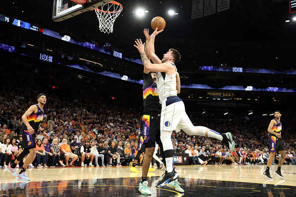 gettyimages-1397446816-594x594