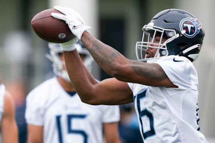 Tennessee Titans wide receiver Treylon Burks (16) pulls in a catch during practice at Saint Thomas Sports Park Tuesday, May 24, 2022, in Nashville, Tenn.