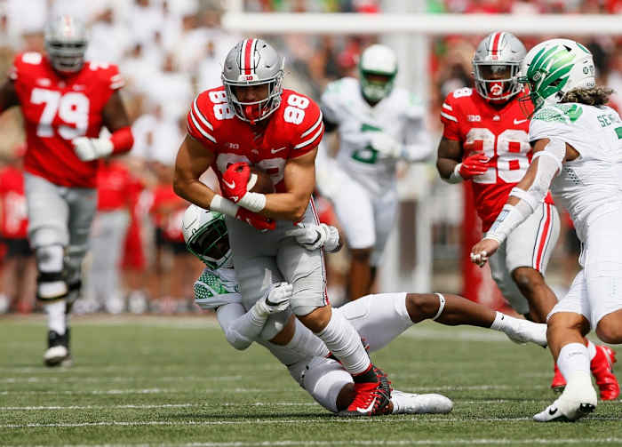 Ohio State TE Jeremy Ruckert breaks tackle