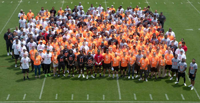 Eagles support gun violence initiative