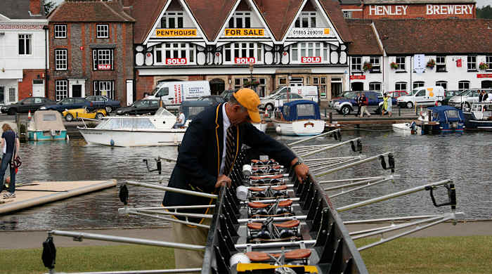 larry-gluckman-rowing-2