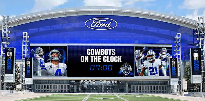 cow on the clock star 