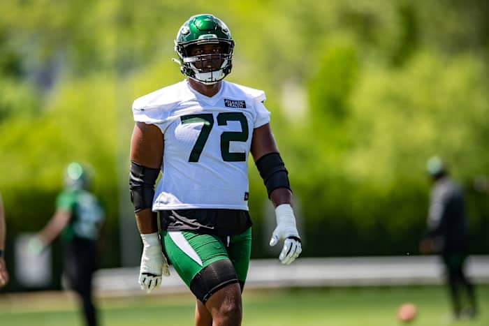 Jets lineman Cameron Clark OTAs