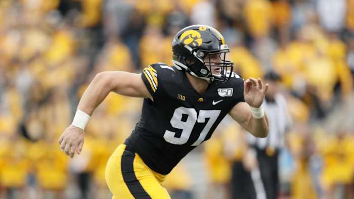 Zach Vanvalkenburg had a strong season last year and looks to build off of that moving forward.