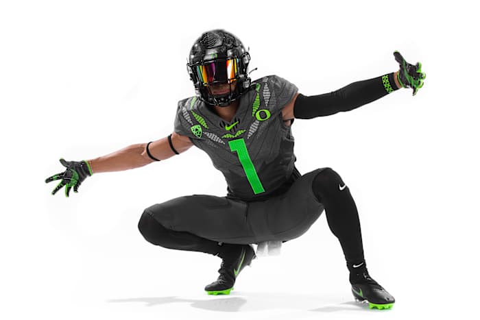 Isaiah Sategna Oregon OV 4