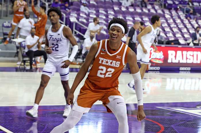 Kai Jones, Texas Longhorns