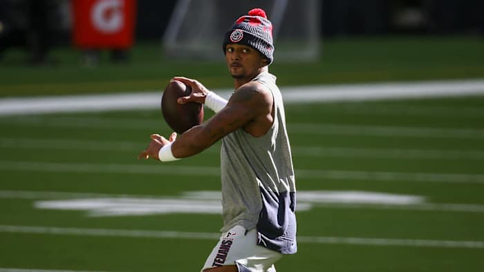 Houston Texans quarterback Deshaun Watson (4) warms up before a game against the Tennessee Titans at NRG Stadium.