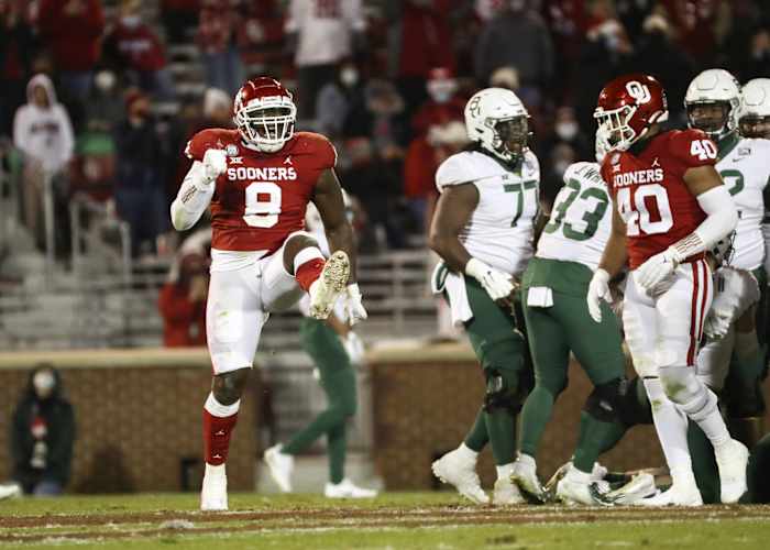 Dec 5, 2020; Norman, Oklahoma, USA; Oklahoma Sooners defensive lineman Perrion Winfrey (8) reacts during the second half against the Baylor Bears at Gaylord Family-Oklahoma Memorial Stadium.