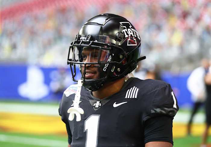 Jan 2, 2021; Glendale, AZ, USA; Iowa State Cyclones defensive back Isheem Young (1) against the Oregon Ducks in the Fiesta Bowl at State Farm Stadium.