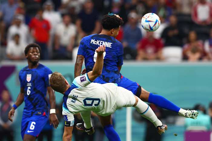 Estados Unidos saca empate con garra ante Inglaterra