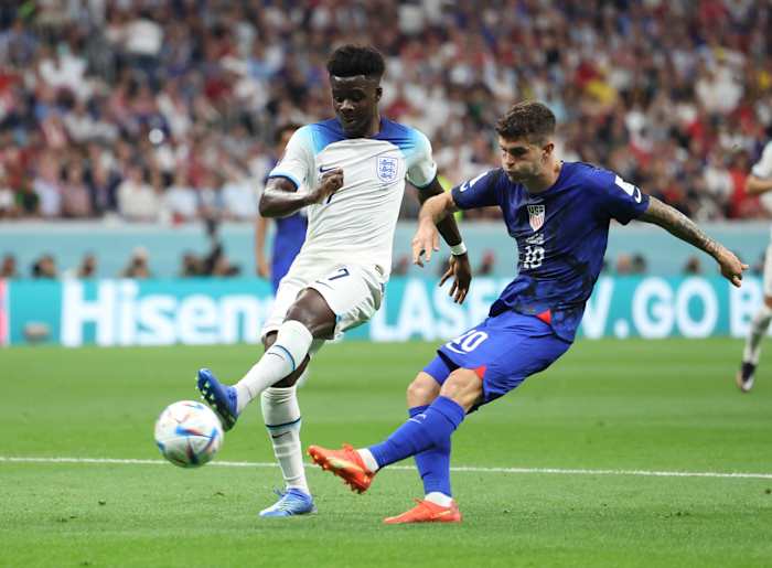 Estados Unidos saca empate con garra ante Inglaterra