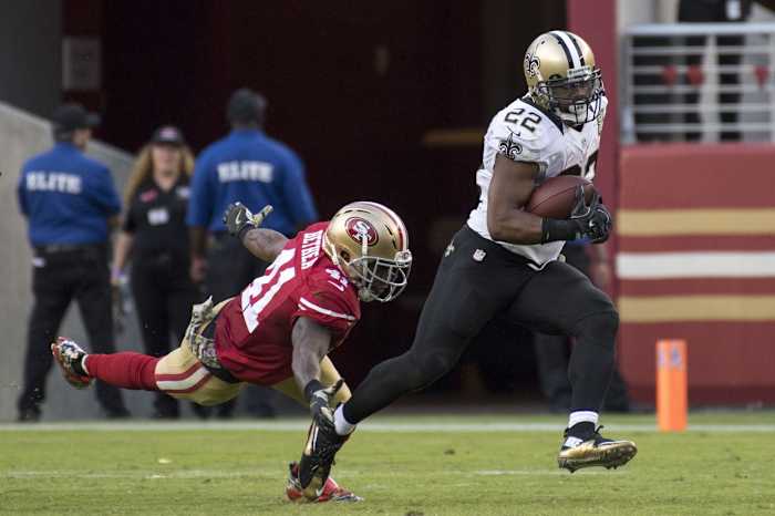 November 6, 2016; New Orleans Saints running back Mark Ingram (22) runs against the San Francisco 49ers. Mandatory Credit: Kyle Terada-USA TODAY Sports