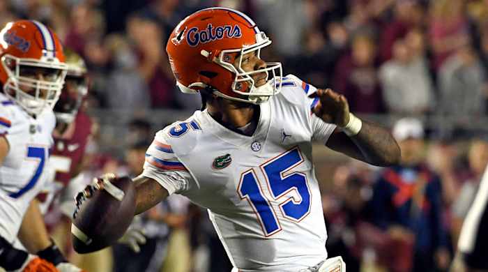 Florida’s Anthony Richardson throws a pass vs. Florida State.