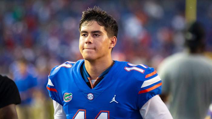 Florida QB Jalen Kitna on the sideline